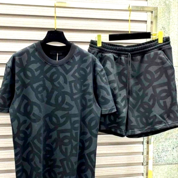 High-quality breathable, sweat-absorbent poly fabric men's and women's clothing - Picture 1 of 4